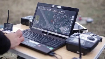 DJI и Microsoft научат управлять дроном с ноутбука