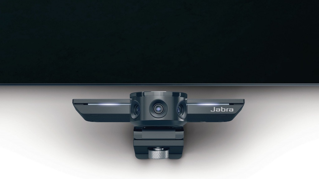 Веб-камера Jabra с искусственным интеллектом PanaCast теперь и на казахском рынке