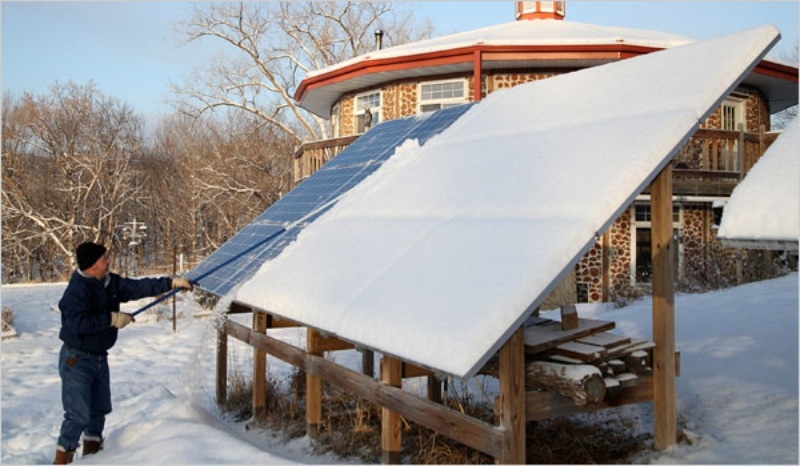Обслуживание солнечных панелей в Казахстане