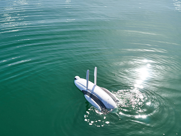 Надводный дрон PowerVision PowerDolphin Explorer Надводный дрон PowerVision PowerDolphin Explorer