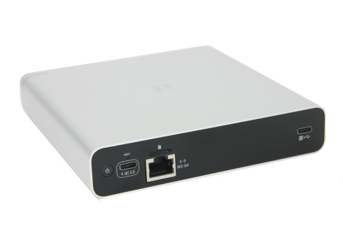 Контроллер Ubiquiti UniFi CloudKey Gen2 Plus фото 3