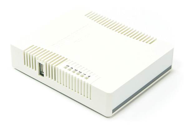Wi-Fi роутер MikroTik RB951Ui-2HnD