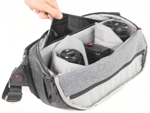Сумка Peak Design The Everyday Sling светло-серый фото 7