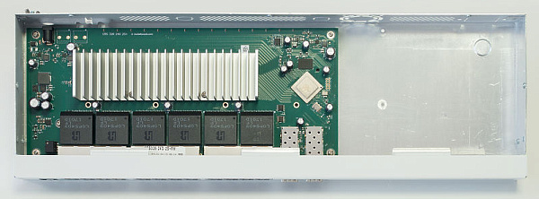 Коммутатор MikroTik CRS326-24G-2S+RM
