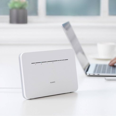 LTE Wi-Fi роутер Huawei B535-232 белый фото 5