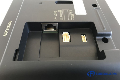 Монитор IP-домофона Hikvision DS-KH8350-WTE1 фото 7