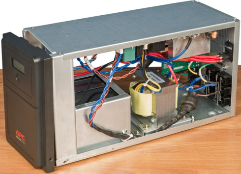 Источник бесперебойного питания APC Easy UPS SMV 3000VA 230V фото 6