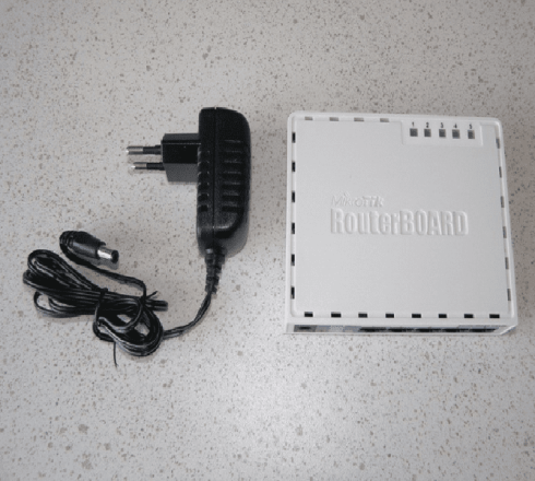 Wi-Fi роутер MikroTik RB951-2n фото 3