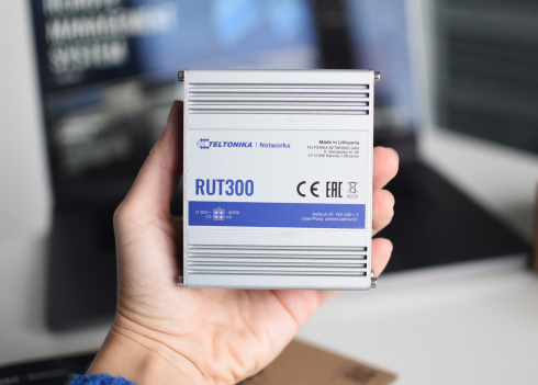 Маршрутизатор Teltonika RUT300 фото 5