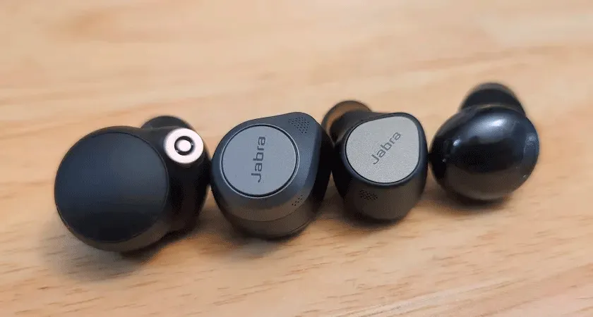 Беспроводные наушники Jabra Elite 7 Pro: до 35 часов работы, система шумоподавления и защита от воды Беспроводные наушники Jabra Elite 7 Pro: до 35 часов работы, система шумоподавления и защита от воды