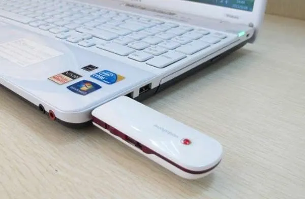 3G 4G LTE USB-модем 3G 4G LTE USB-модем