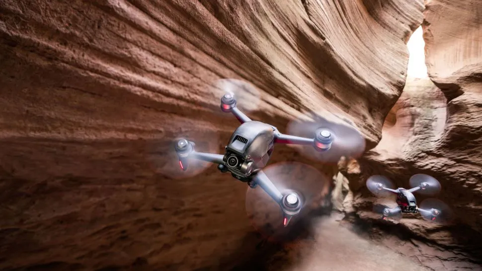 Представлен спортивный дрон DJI FPV с камерой от первого лица