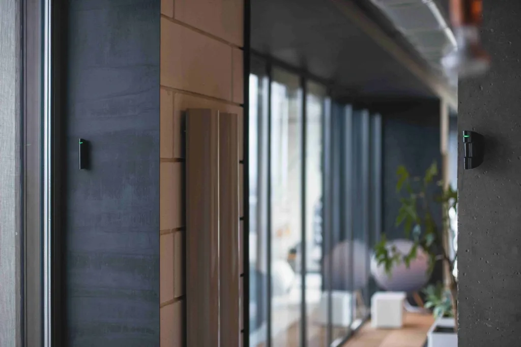 Купить охранную систему Ajax в Казахстане